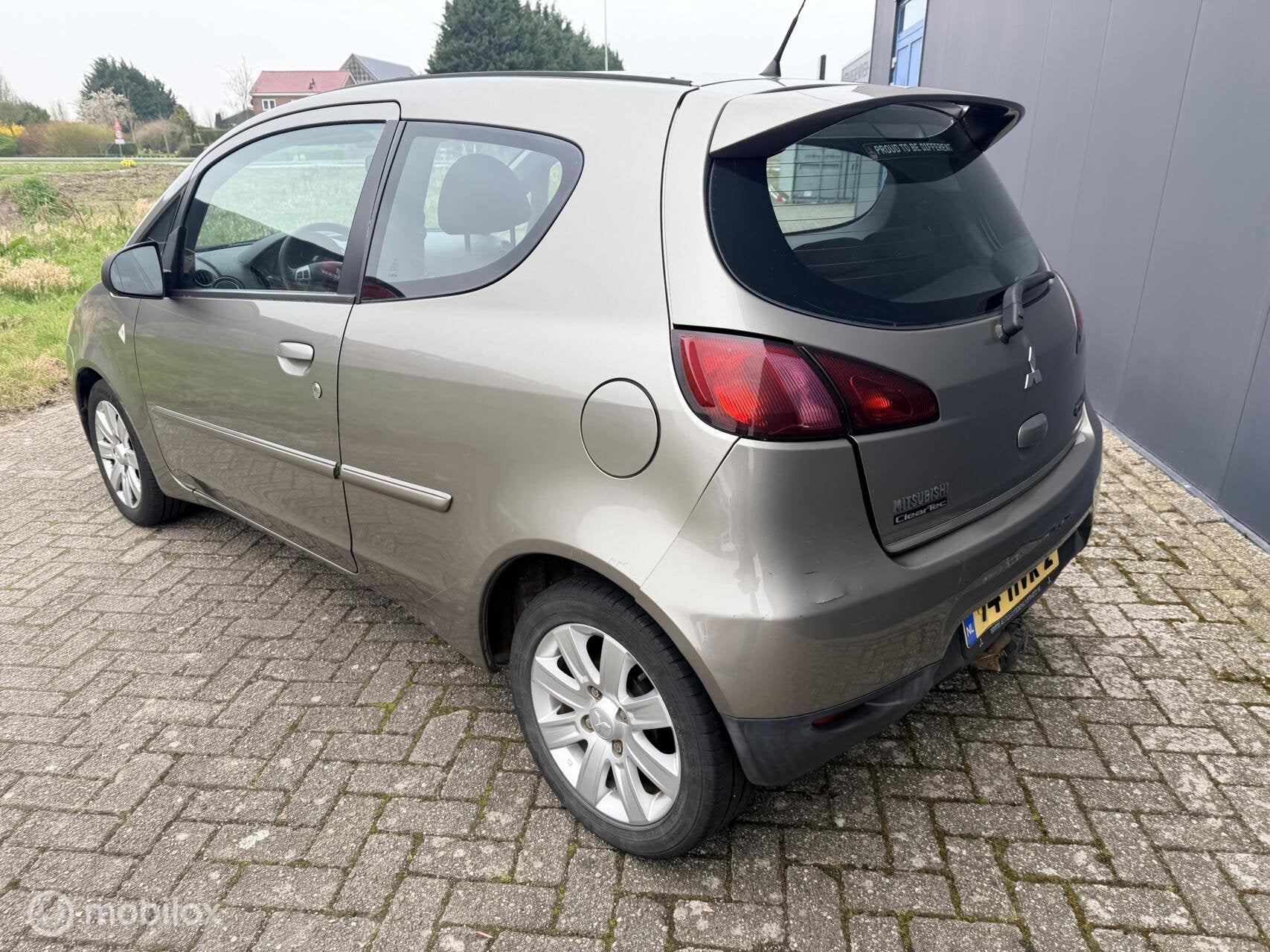Mitsubishi Colt 1.1 Invite, Auto's, Voorwielaandrijving, Metallic lak, Stof, Gebruikt