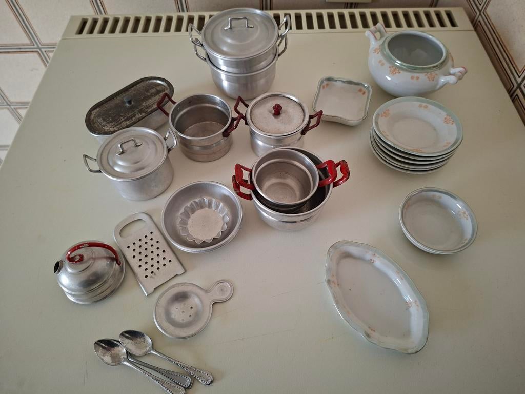 Vintage poppenservies jaren '40/'50 - Aluminium, Ophalen of Verzenden, Gebruikt