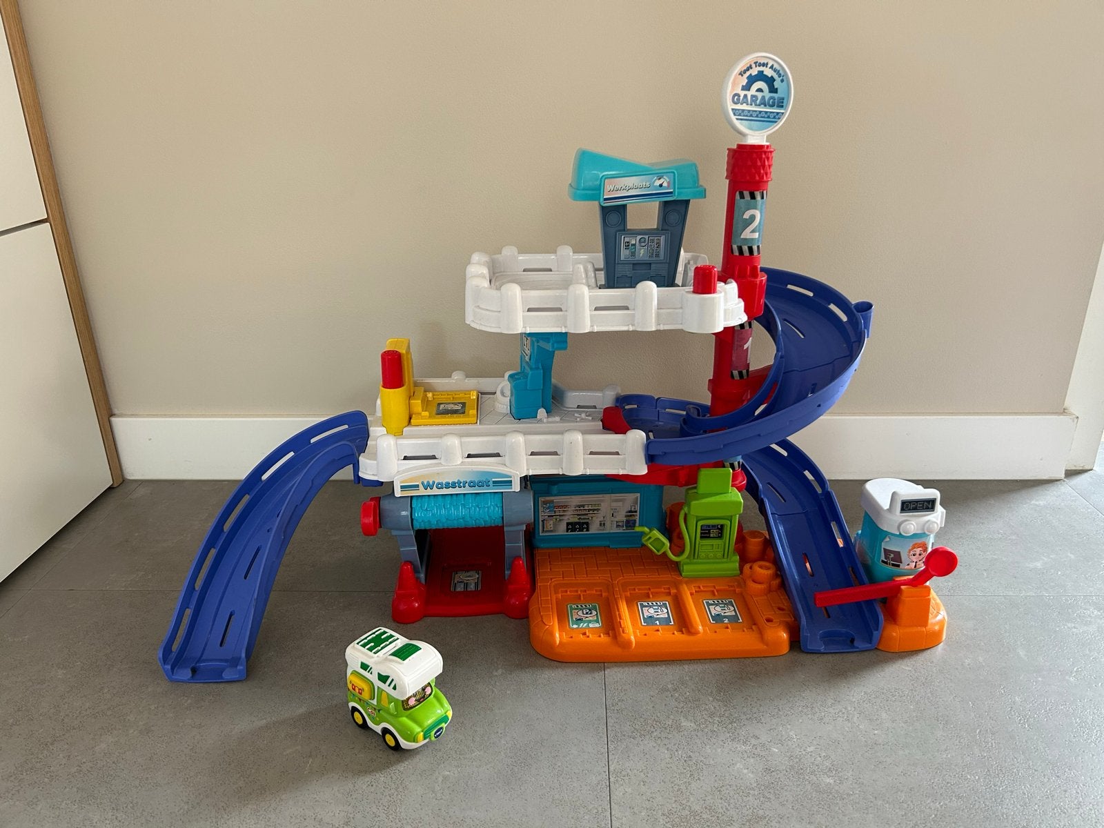 Vtech Toet Toet Auto Garage met Ryan raceauto en Cas Camper, Ophalen, Gebruikt, 2 tot 4 jaar