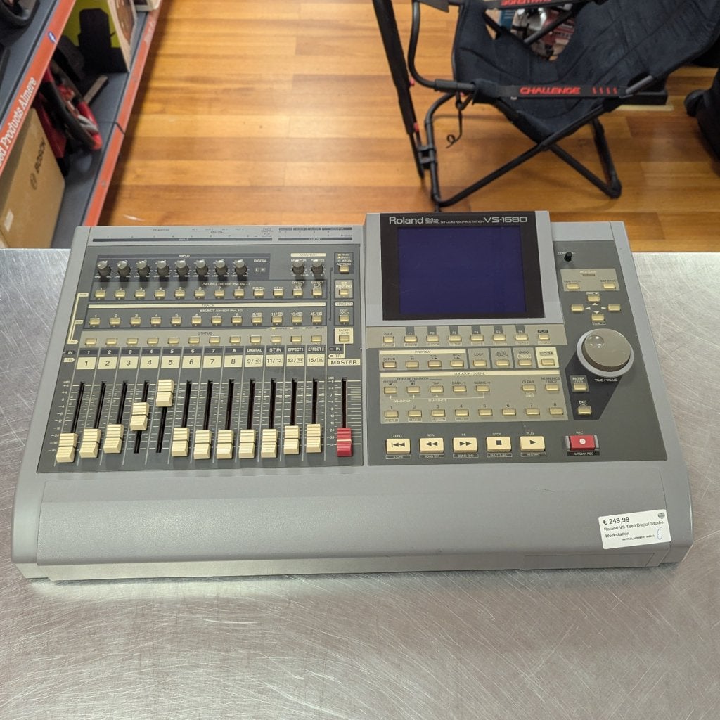 Roland VS-1680 Digital Studio Workstation, Roland, Zo goed als nieuw, Support@roland.com, 10910 Culver Blvd
Culver City, CA 90230
USA