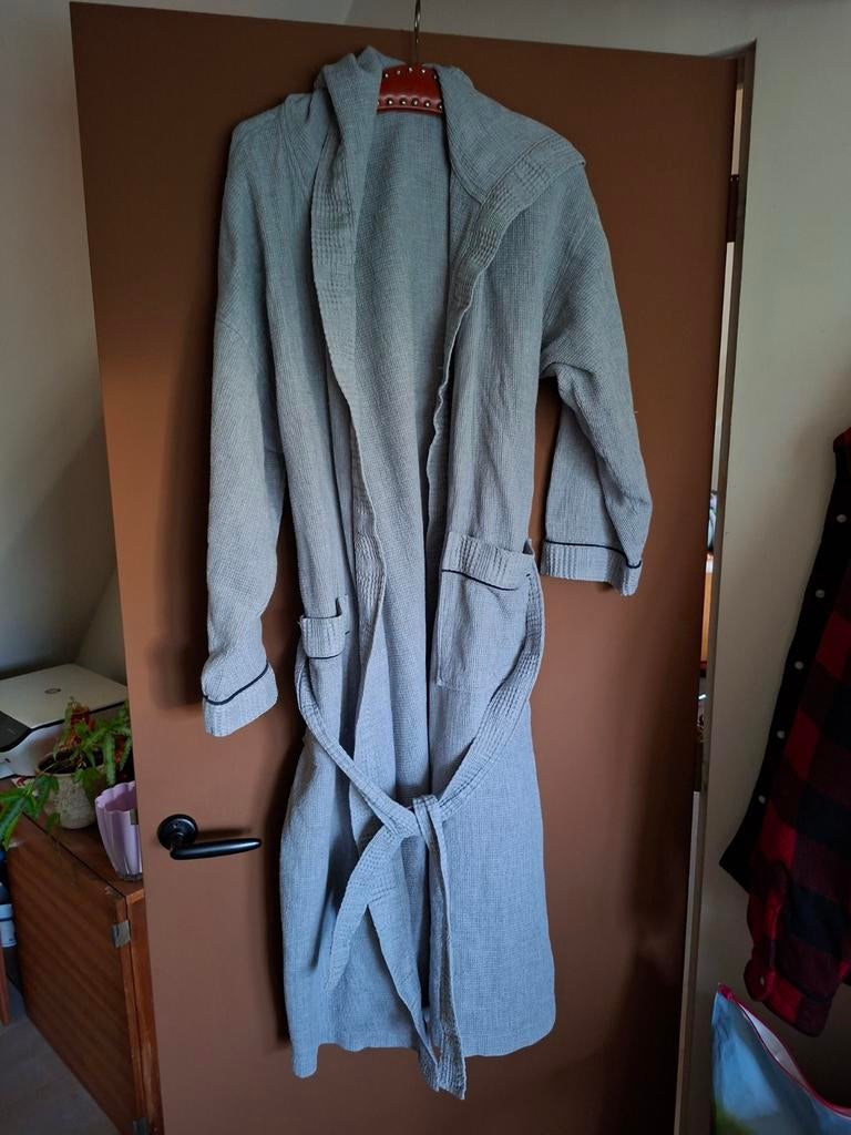 Dames badjas en leuke onesie/pyama samen voor 5.95 euro !, Maat 38/40 (M), Nct, Ophalen of Verzenden, Zo goed als nieuw