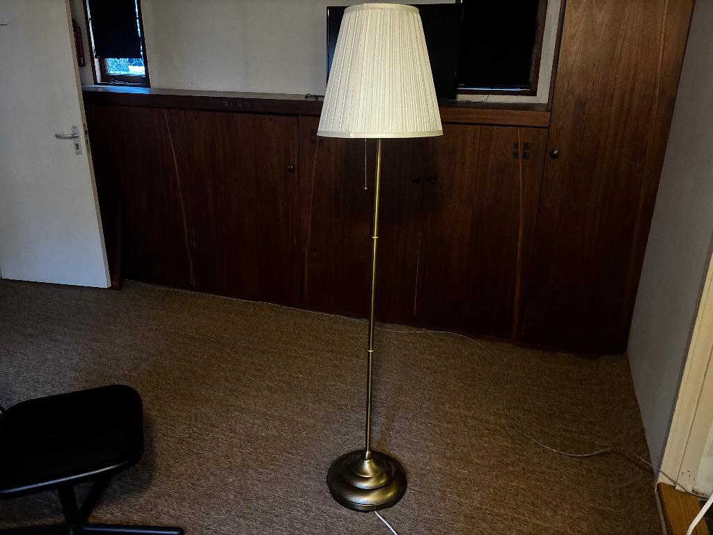 Lamp, Ophalen, Zo goed als nieuw, Classic, simple, minimalist, 100 tot 150 cm