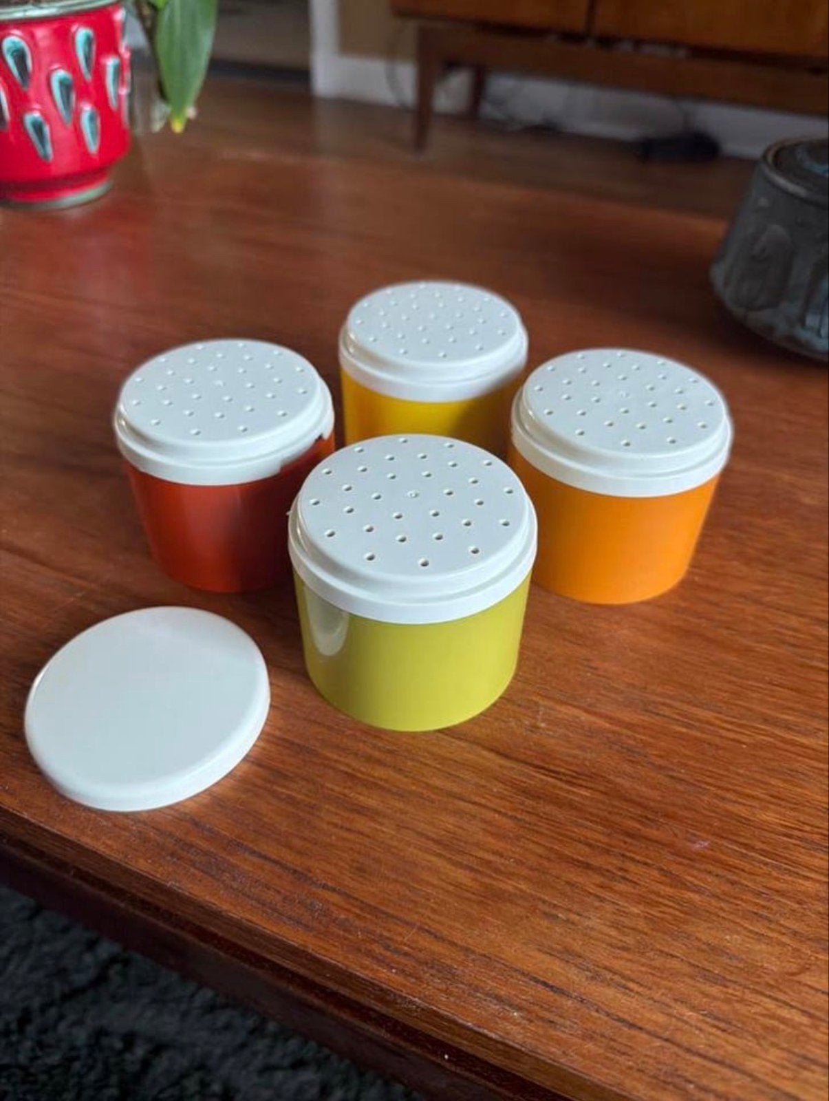 Vintage Tupperware Stapelpotjes Strooibusjes - Set van 4, Gebruikt, Overige kleuren, Ophalen of Verzenden, Bus of Trommel