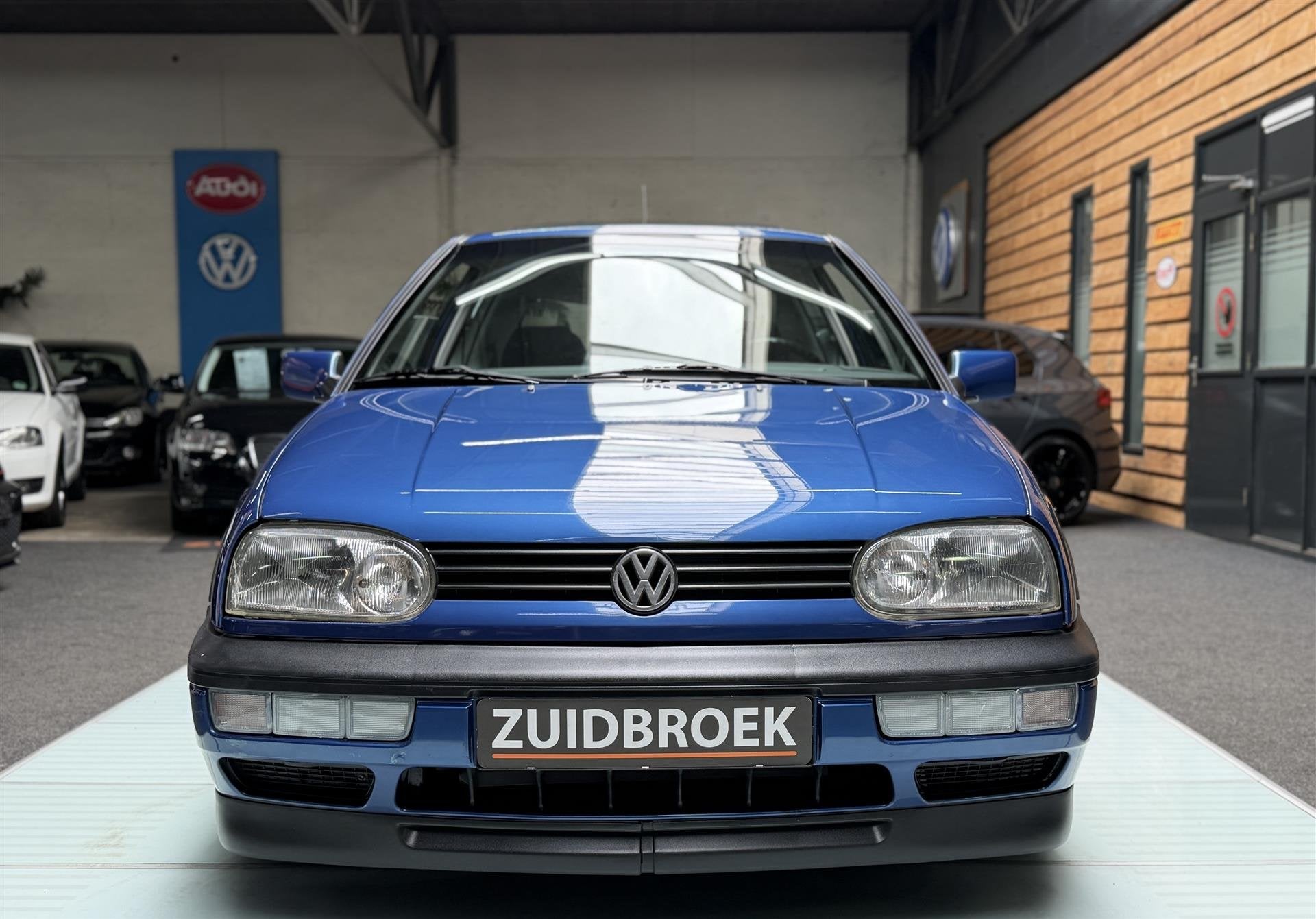 Volkswagen Golf 2.0 GTI Edition | Uniek | Recaro | Dak | Net, 1995 cc, Elektrische ramen, 116 pk, Bedrijf