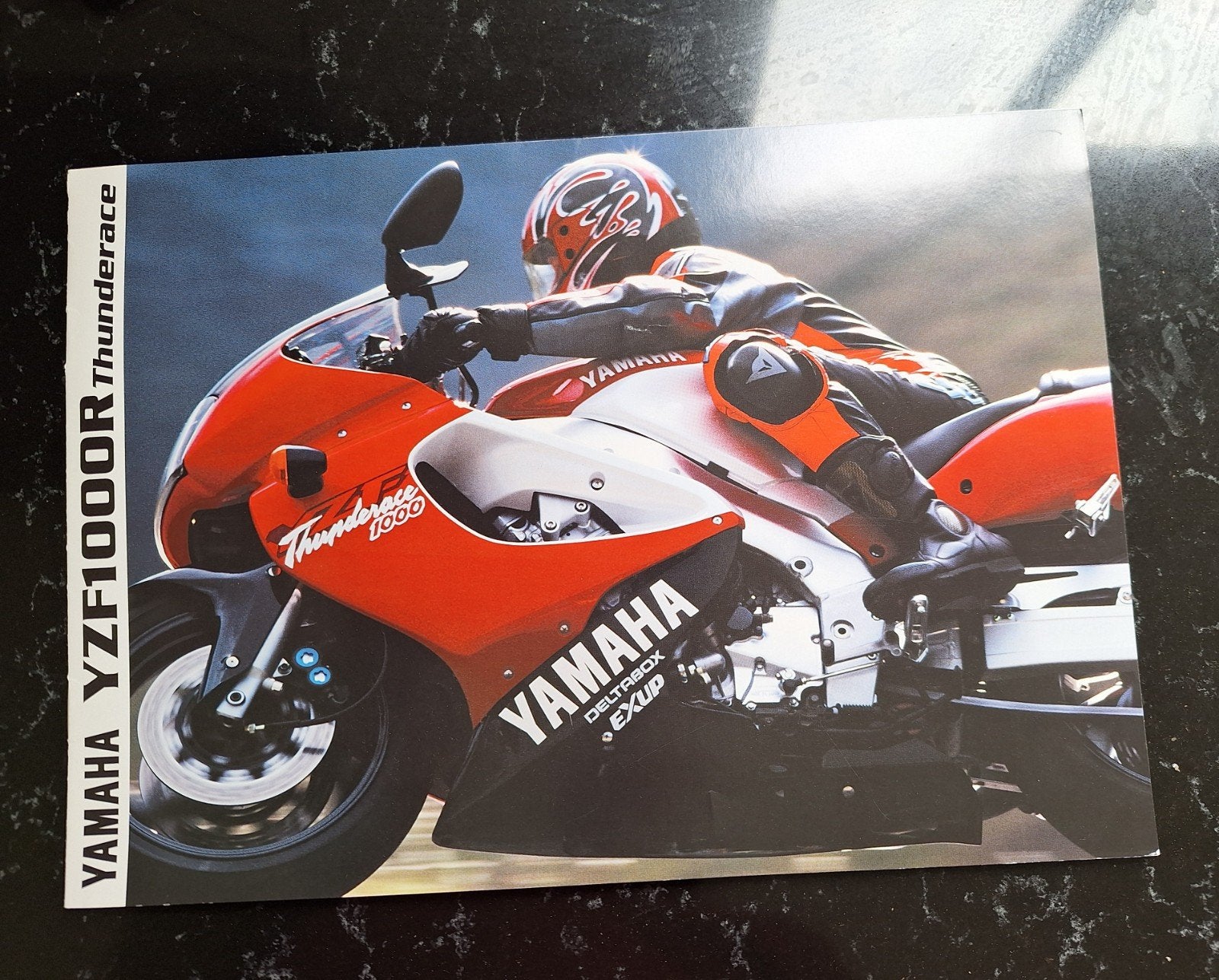 Yamaha FZR-1000 Thunderace folder - Nederland, Boeken, Ophalen of Verzenden, Zo goed als nieuw, Merk of Model