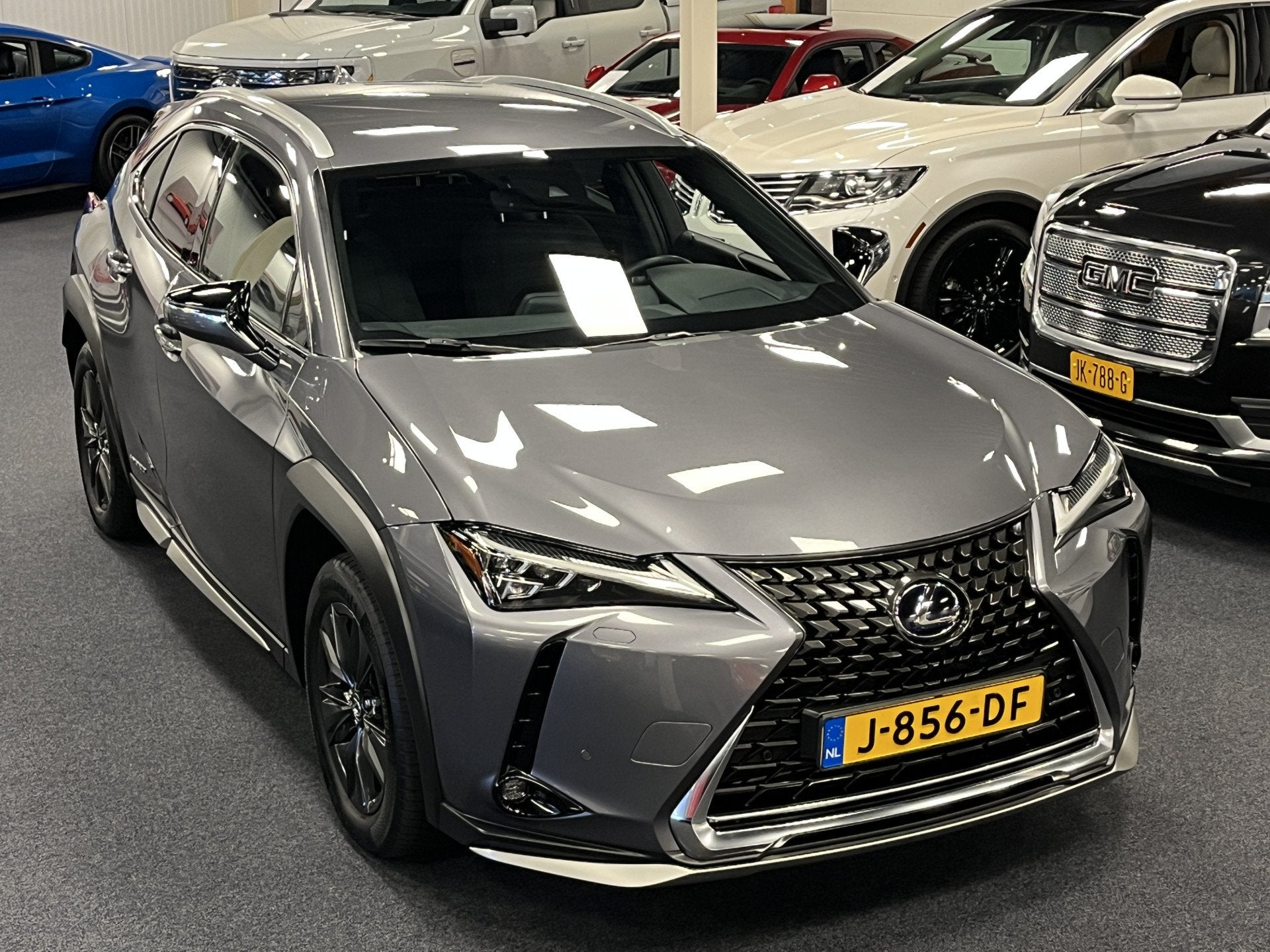 Lexus UX 250h Hybrid |First Edition | SUV-Pack | Alcantara |, Auto's, 12 maanden, Gebruikt, 4 cilinders, Alcantara