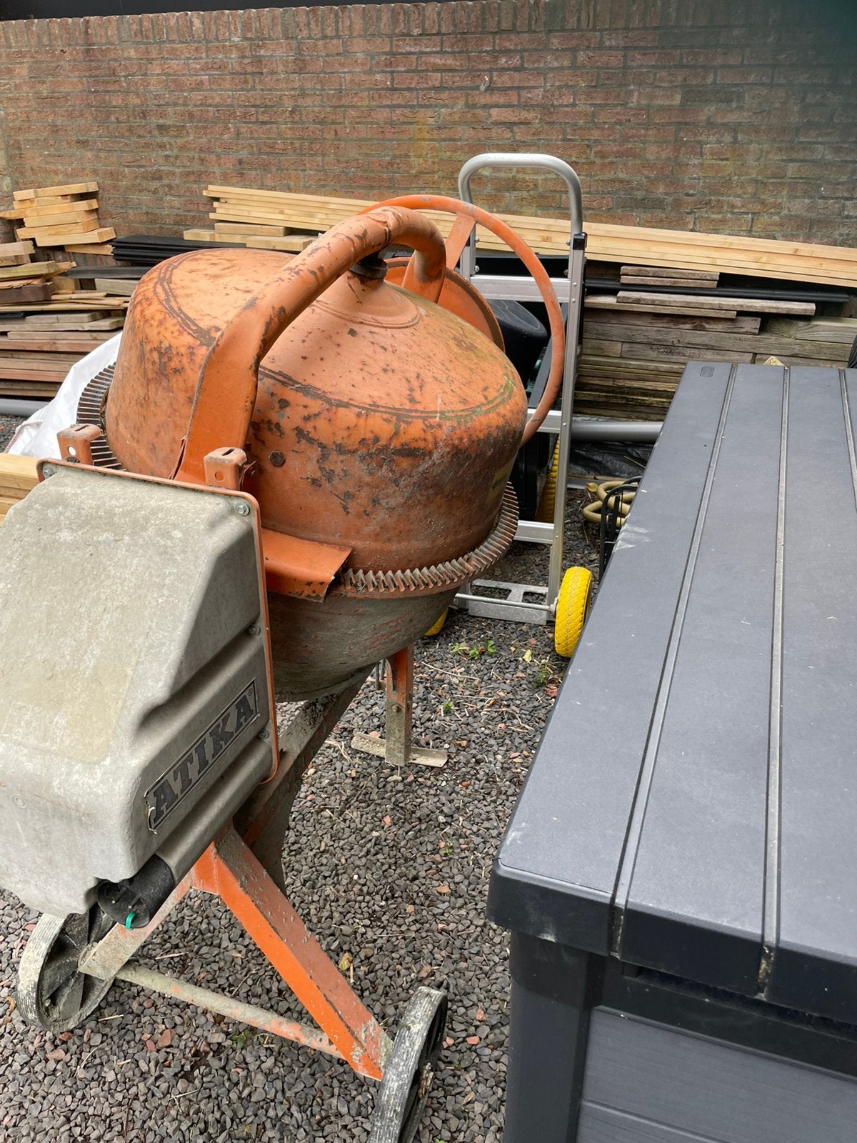 Atika 145s 145 liter betonmolen, Ophalen, Gebruikt