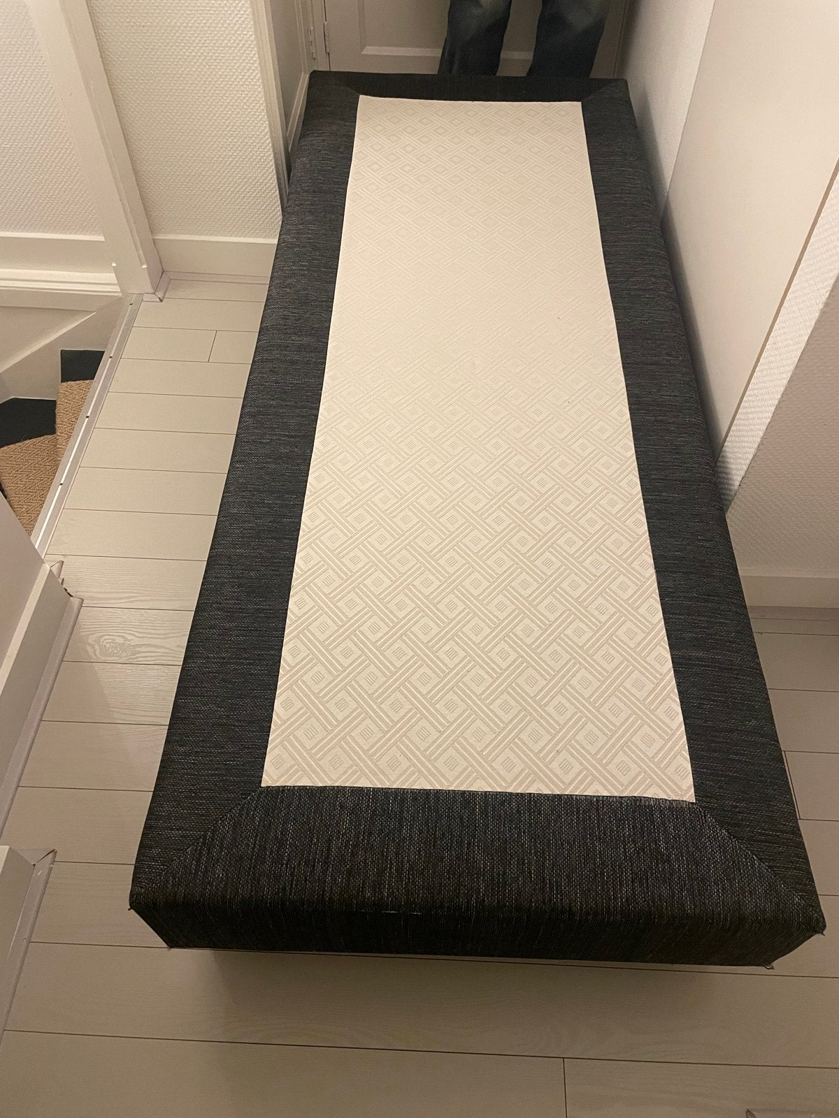 Eenpersoons boxspring met poten - met matras