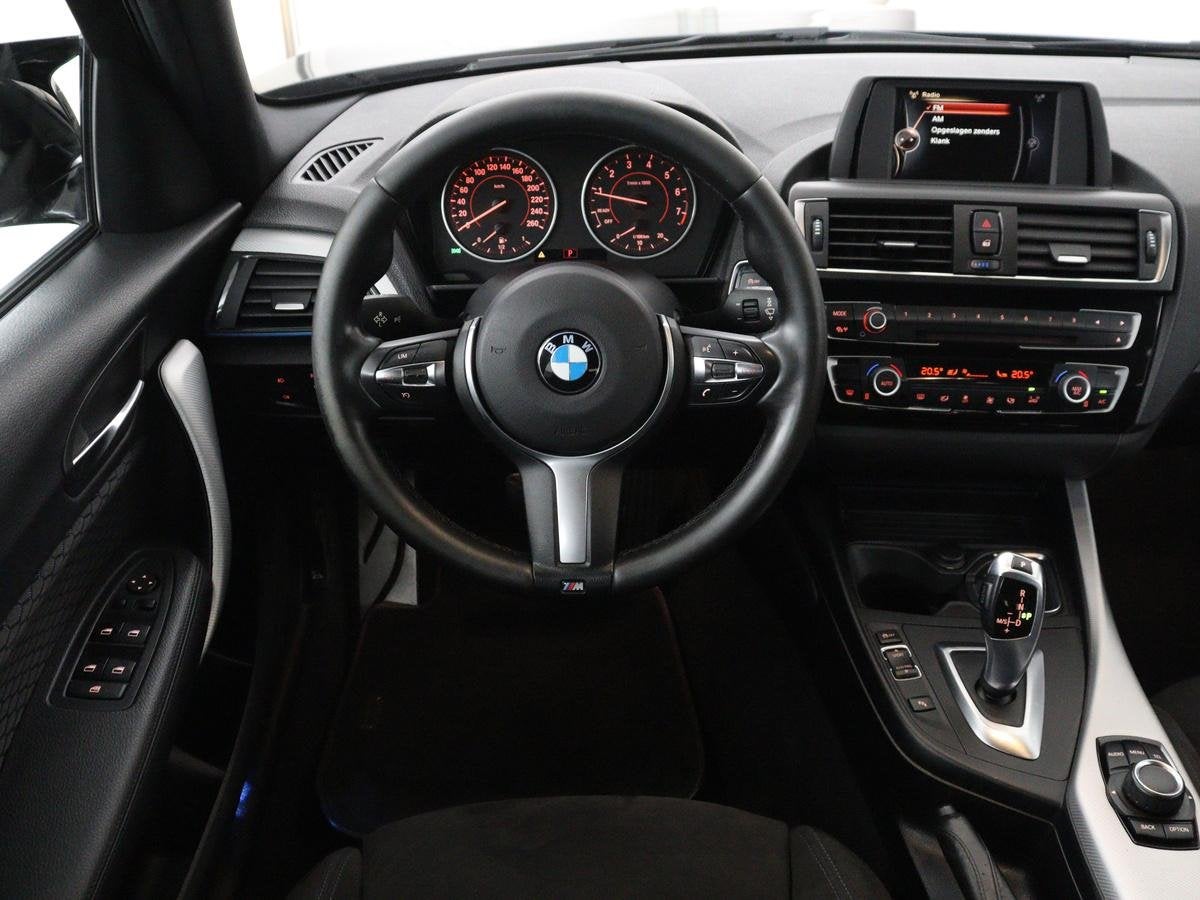 BMW 1-serie 118i M Sport Automaat 5-deurs Climate Control |, Auto's, Gebruikt, 4 cilinders, Alcantara, Zwart