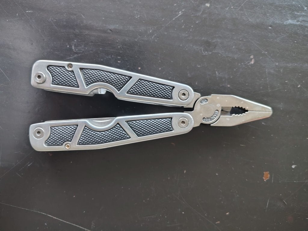 Handige Multitool met LED-lampje & Tang – RVS, Ophalen of Verzenden, Zo goed als nieuw, Overige typen, Overige merken