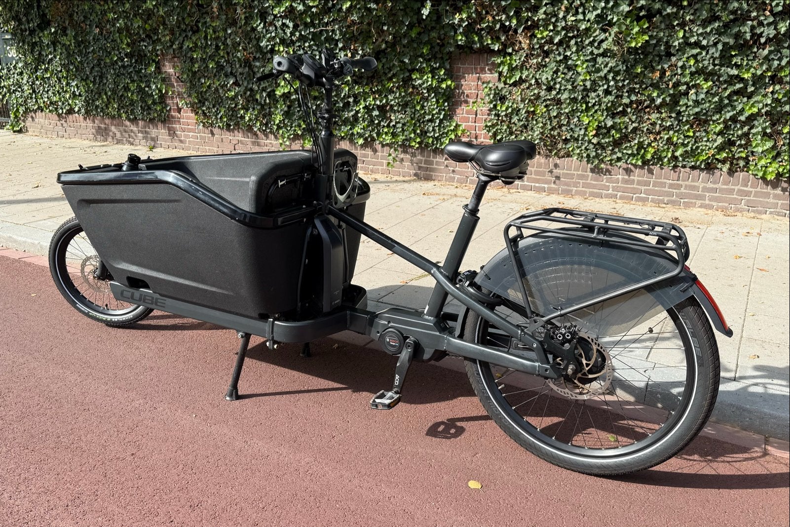 Foto 3 van Cube Cargo Hybrid 2021 Iridium / Black