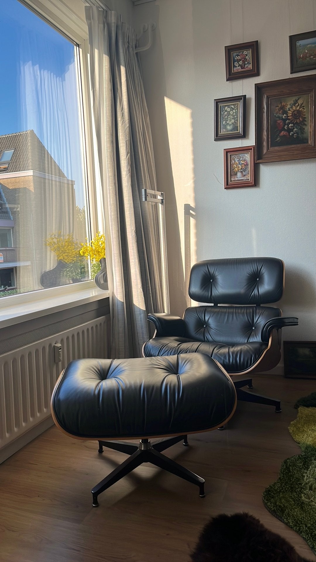 Herman Miller Eames Lounge Chair met Ottoman Walnoot Stoel, Ophalen, Gebruikt