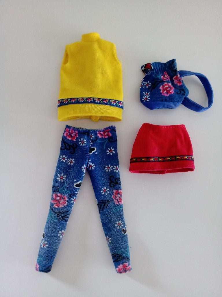 Kleding van het Barbie United Colors of Benetton Setje 1990, Verzamelen, Poppen, Ophalen of Verzenden, Gebruikt, Kleertjes