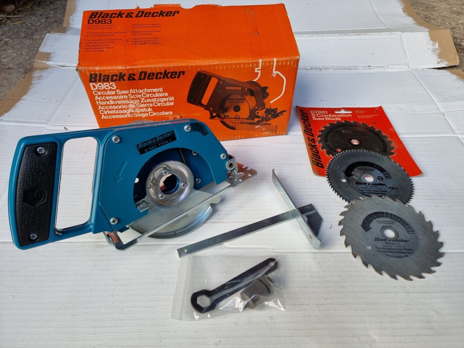 Black & Decker D983 Type 1 Cirkelzaag Opzetstuk - Adapter, Gebruikt, Cirkelzaag, Ophalen of Verzenden, Black en Decker