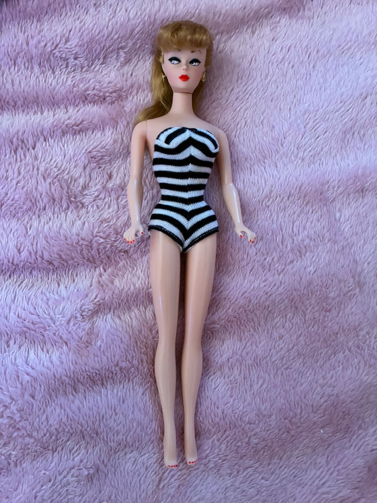 Repro barbie nummer 1 met badpak., Verzamelen, Poppen, Ophalen, Nieuw, Fashion Doll