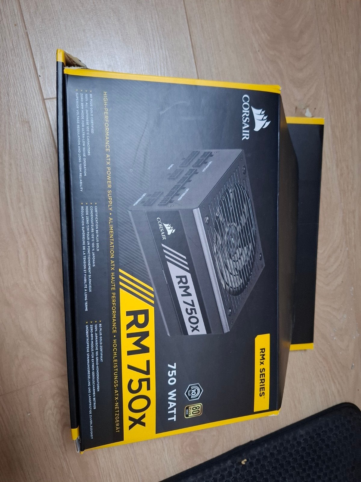 Corsair RM750x, Computers en Software, Pc- en Netwerkkabels, Zo goed als nieuw, Ophalen