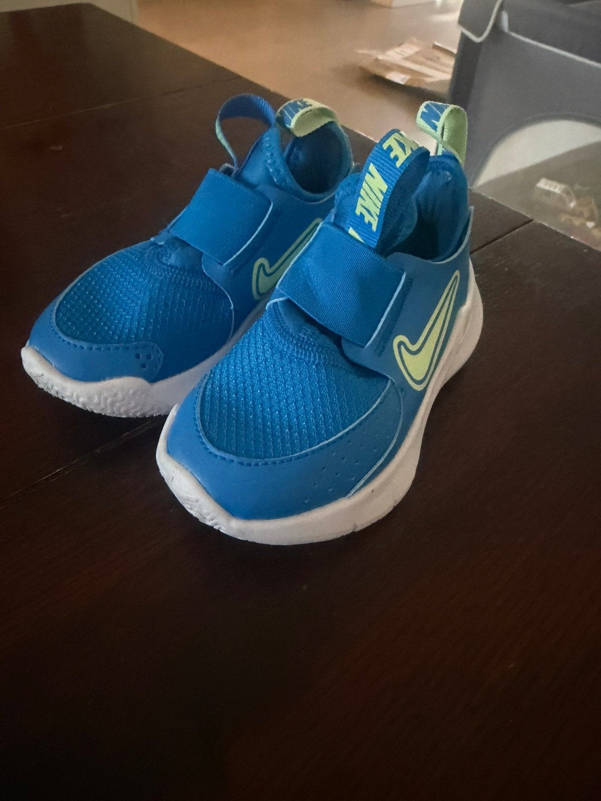 Nike baby sneakers maat 25 – bijna nieuw – blauw, Ophalen of Verzenden, Zo goed als nieuw, Jongen of Meisje, Schoenen