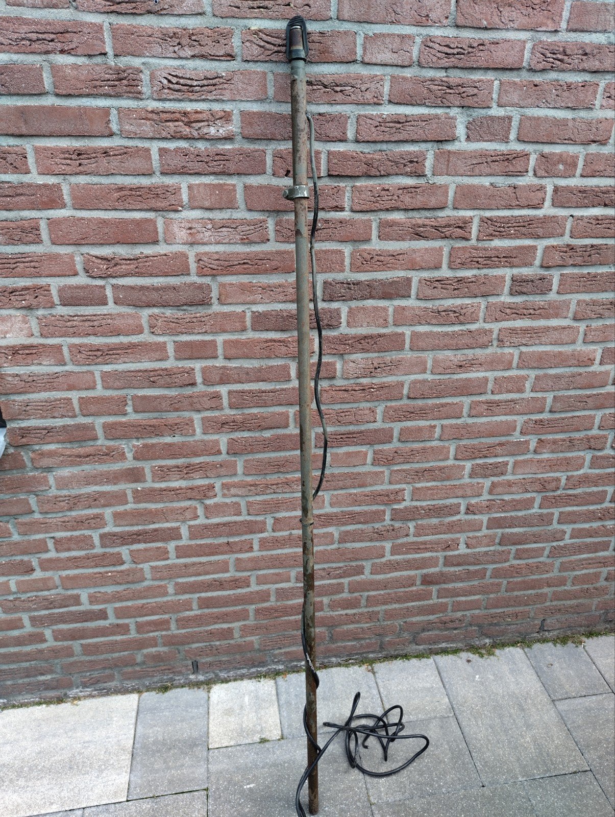 Militaire zwaailamp steun 170 cm lang - robuust en origineel, Verzamelen, Ophalen of Verzenden, Overige soorten, Overige gebieden