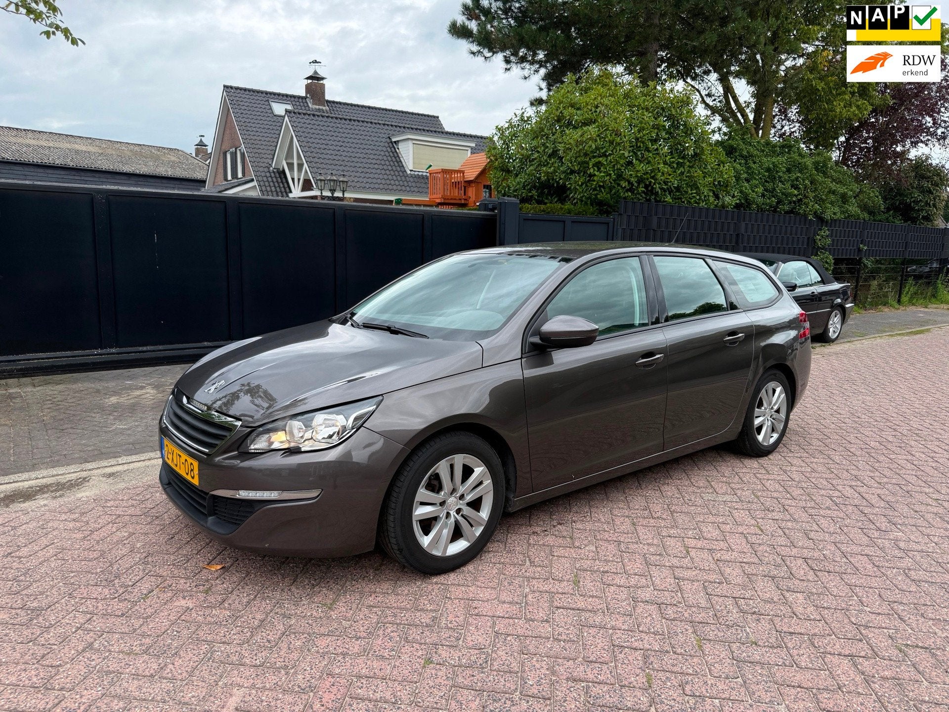 Peugeot 308 SW 1.6 BlueHDI Access bj 2014, Auto's, Peugeot, Voorwielaandrijving, Gebruikt, 4 cilinders, Origineel Nederlands