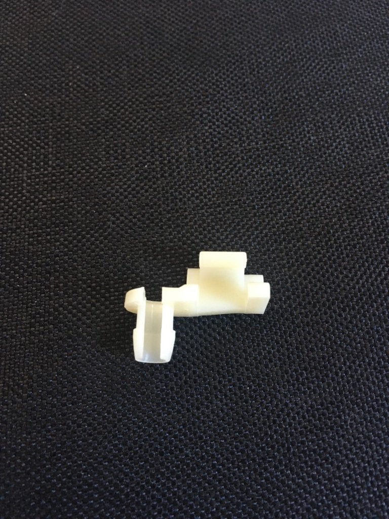 Te koop bevestigingsclip stangenstelsel rechts Dodge w200, Ophalen of Verzenden