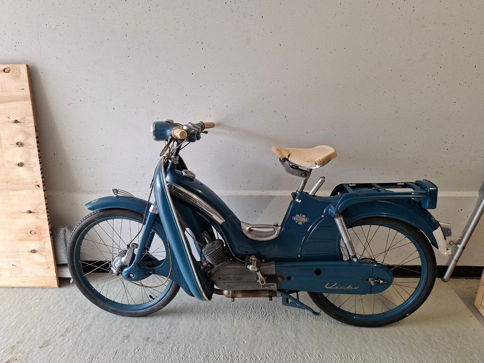 VICTORIA /SPARTA, Ophalen, Sparta, Maximaal 45 km/u, 49 cc