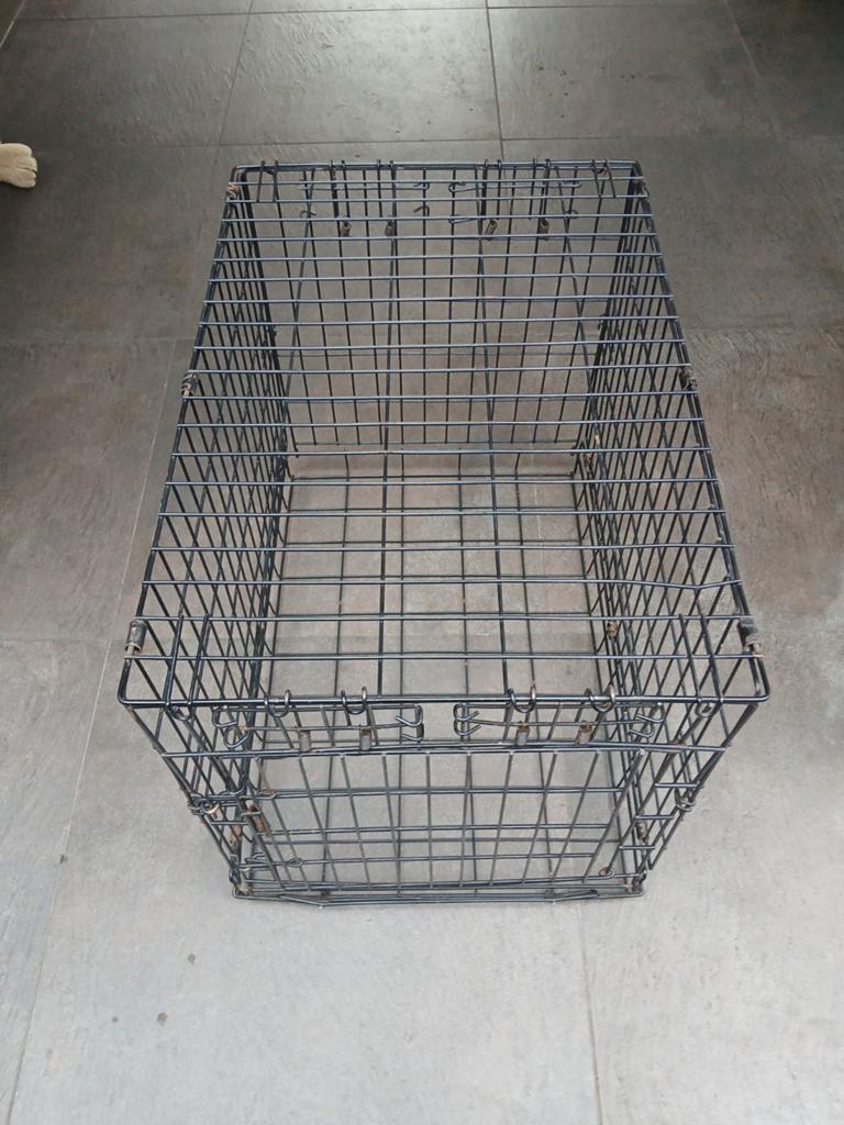 Draadbench zwart L63xB44xH51xm, Dieren en Toebehoren, Ophalen of Verzenden, Gebruikt, Minder dan 65 cm