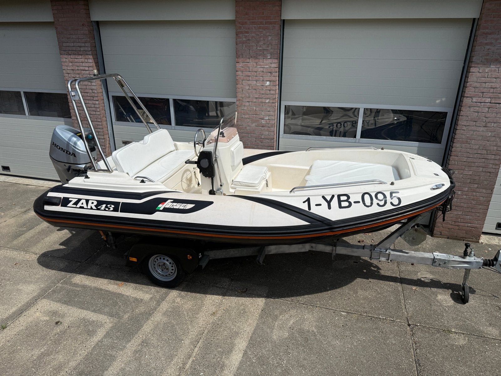 ZAR 43 Honda 60PK (2015) keihard geen plakkers, Watersport en Boten, Rubberboten, 60 pk, Gebruikt, ZAR Mini, 5 m