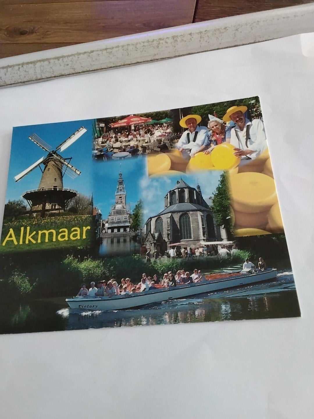 Ansichtkaart Alkmaar - Molen, kaasmarkt en grachten, Verzamelen, Ophalen of Verzenden