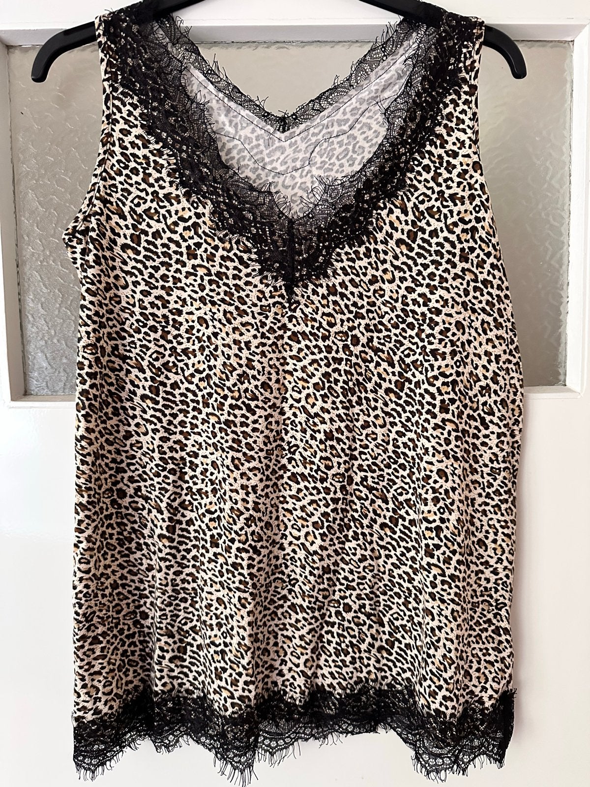 Leopard print top met kant, Maat 38/40 (M), Meerkleurig, Ophalen of Verzenden, Zo goed als nieuw