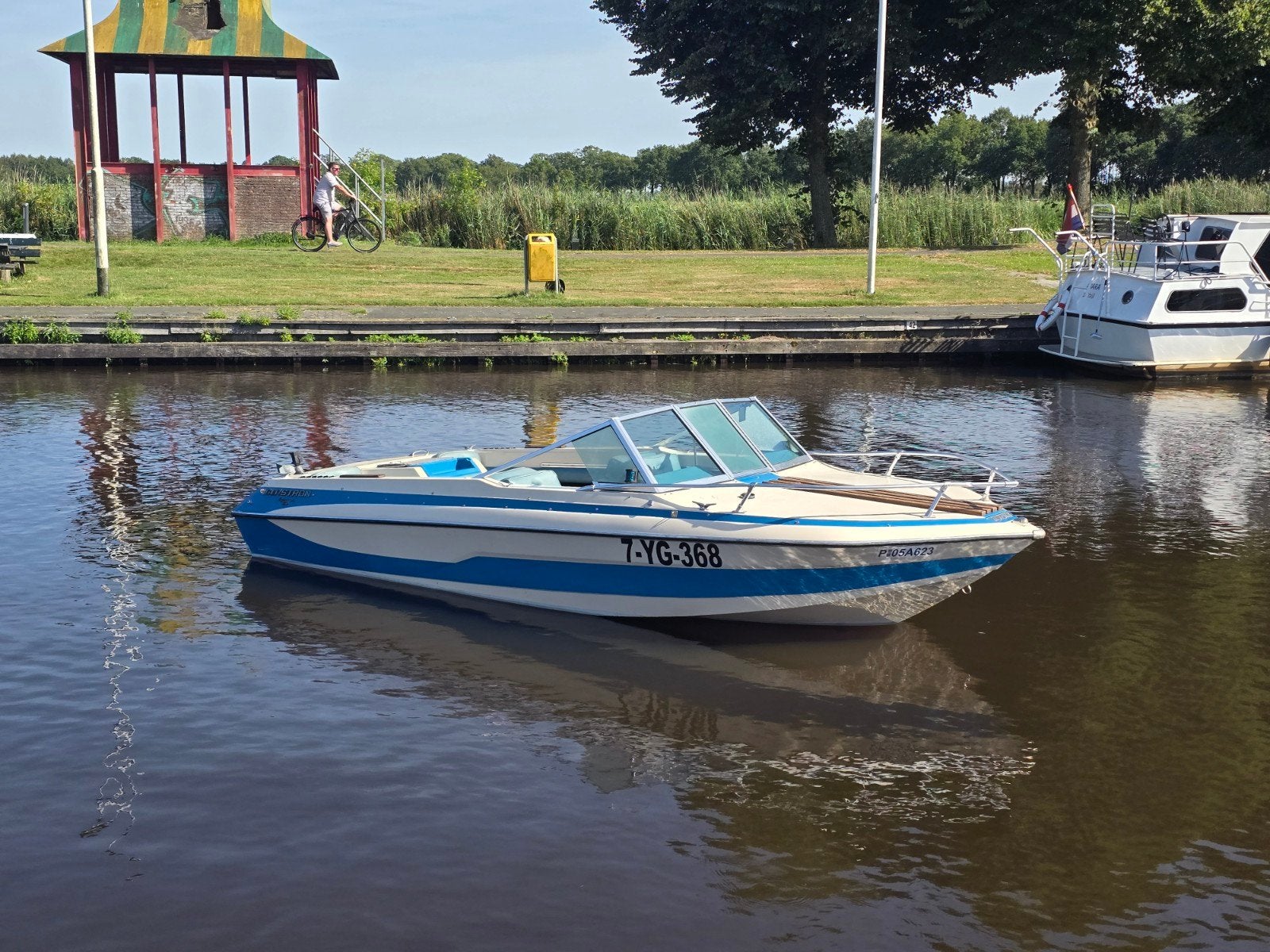 Glastron SSV 173 met Trailer 157pk 2.5L, Watersport en Boten, Gebruikt, Binnenboordmotor, 5 m, 120 tot 200 pk