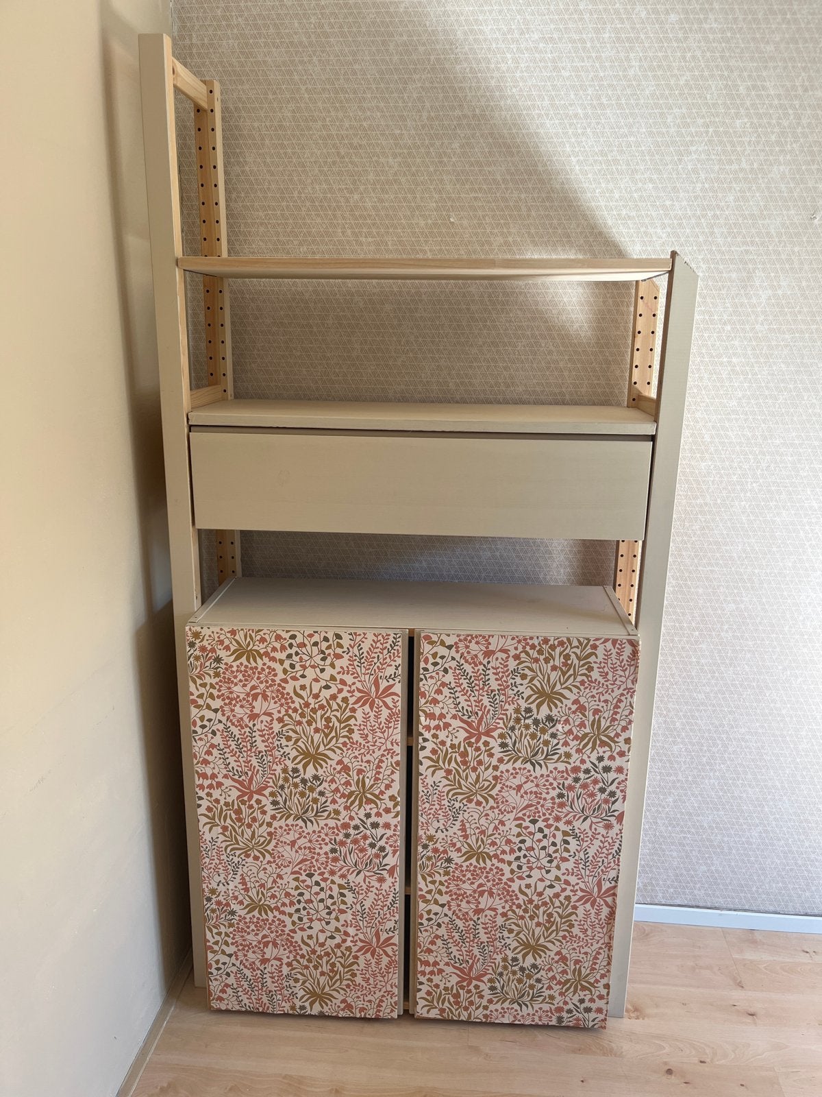 IKEA Ivar kast met deurtjes, lade en 2 legplanken, Ophalen, Gebruikt