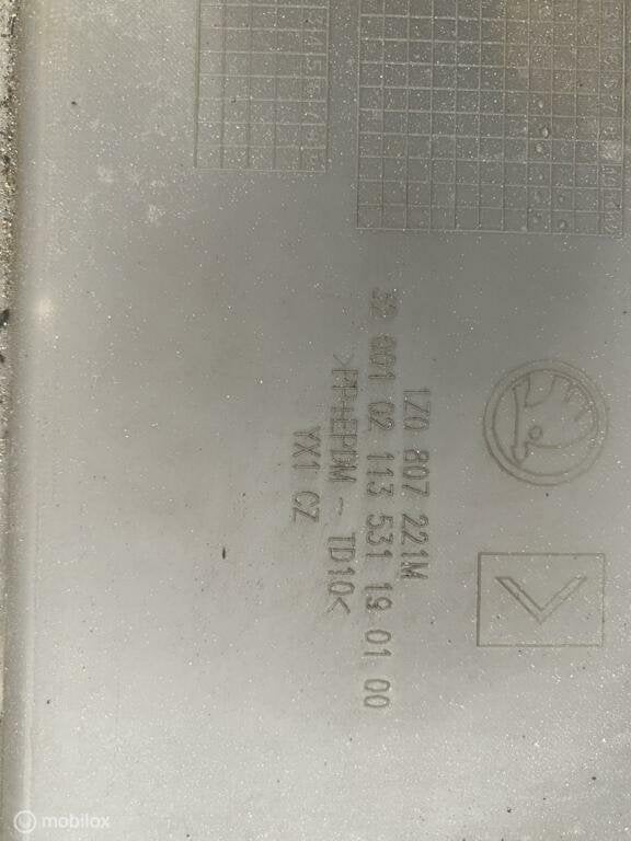 Voorbumper skoda ocatvia 1z0807221 Origineel, Gebruikt, Voor, Ophalen of Verzenden, Bumper