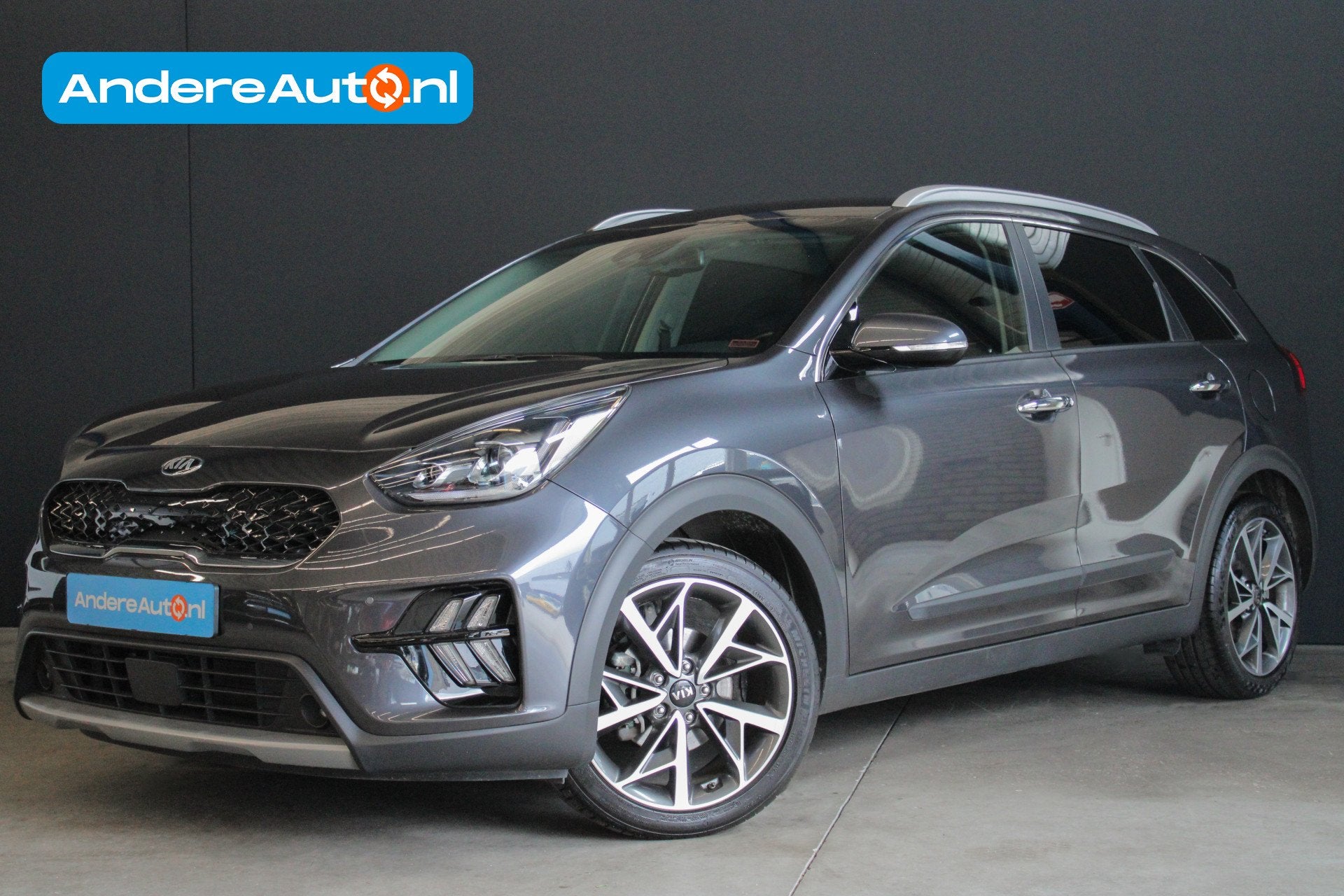 Kia Niro 1.6 GDi Hybrid DynamicPlusLine |nieuw onderhoud|sto, Dealer onderhouden, Gebruikt, Zwart, Leder en Stof