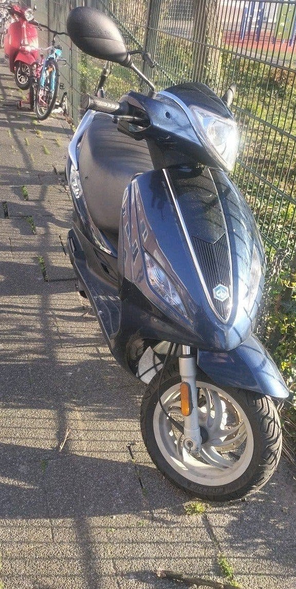 Piaggio New Fly 2014 Bromscooter met alarm, Ophalen, Gebruikt, Maximaal 45 km/u, Fly