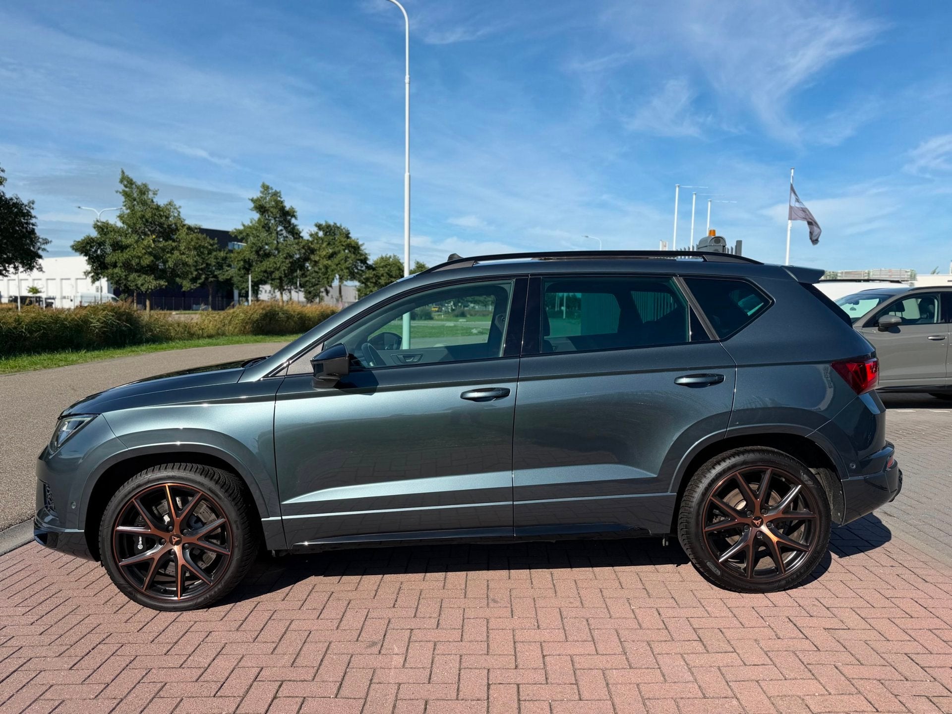 CUPRA Ateca 2.0 TSI 4DRIVE 2019 300PK Leer / Pano / 360 / Be, Auto's, Automaat, Gebruikt, Zwart, 4 cilinders