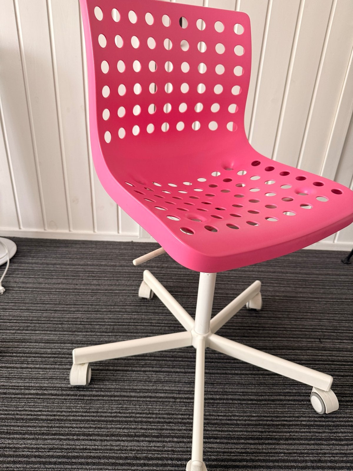 IKEA Sporren Bureaustoel - Roze, Huis en Inrichting, Bureaustoelen, Ophalen, Gebruikt, Roze, Bureaustoel