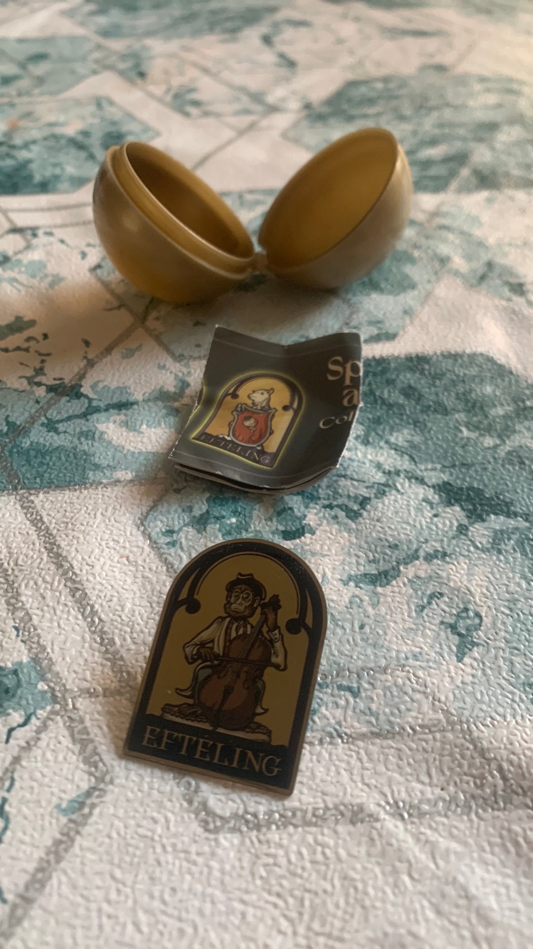 1 pin van het smitje van de efteling, Verzamelen, Efteling, Ophalen, Zo goed als nieuw, Button of Speldje