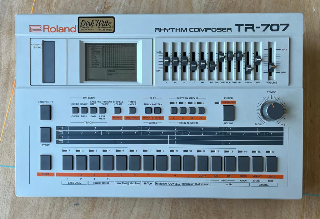 Roland TR-707 Rhythm Composer - Acid House, Muziek en Instrumenten, Drumcomputers, Ophalen of Verzenden, Zo goed als nieuw, Roland