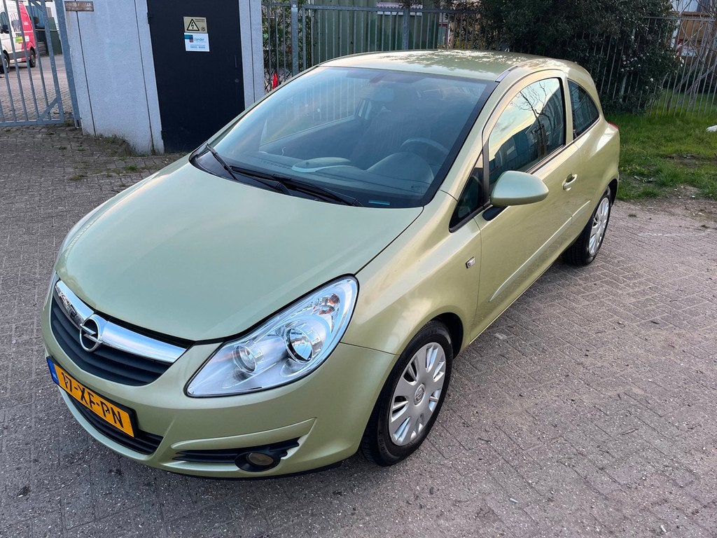 Opel Corsa 1.2-16V Enjoy 3D| Airco |52.794km NAP | Nwe APK, Voorwielaandrijving, Zwart, 4 cilinders, Elektrische ramen