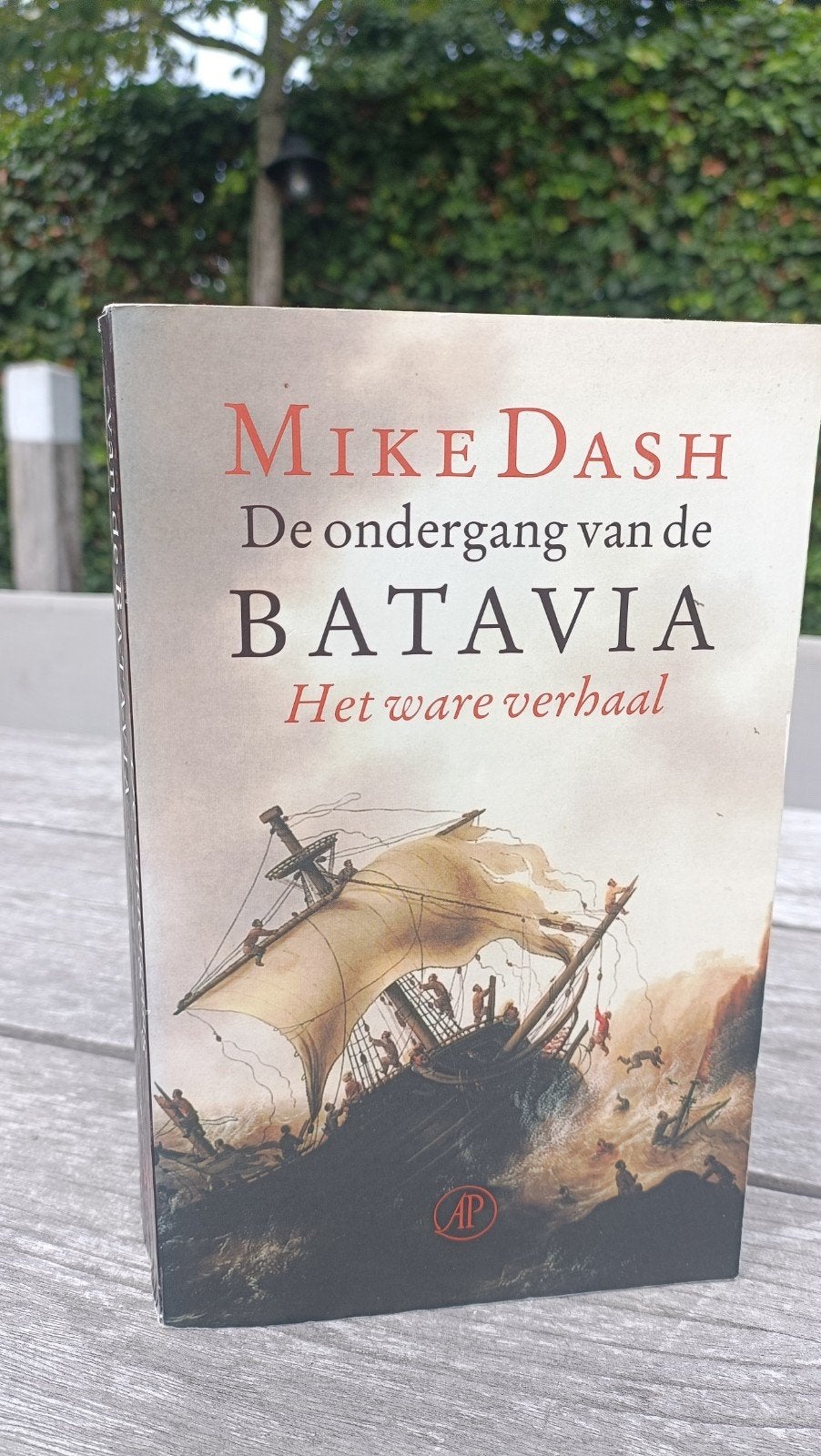 De ondergang van de Batavia - Mike Dash, Boeken, Ophalen of Verzenden, Gelezen, Mike Dash