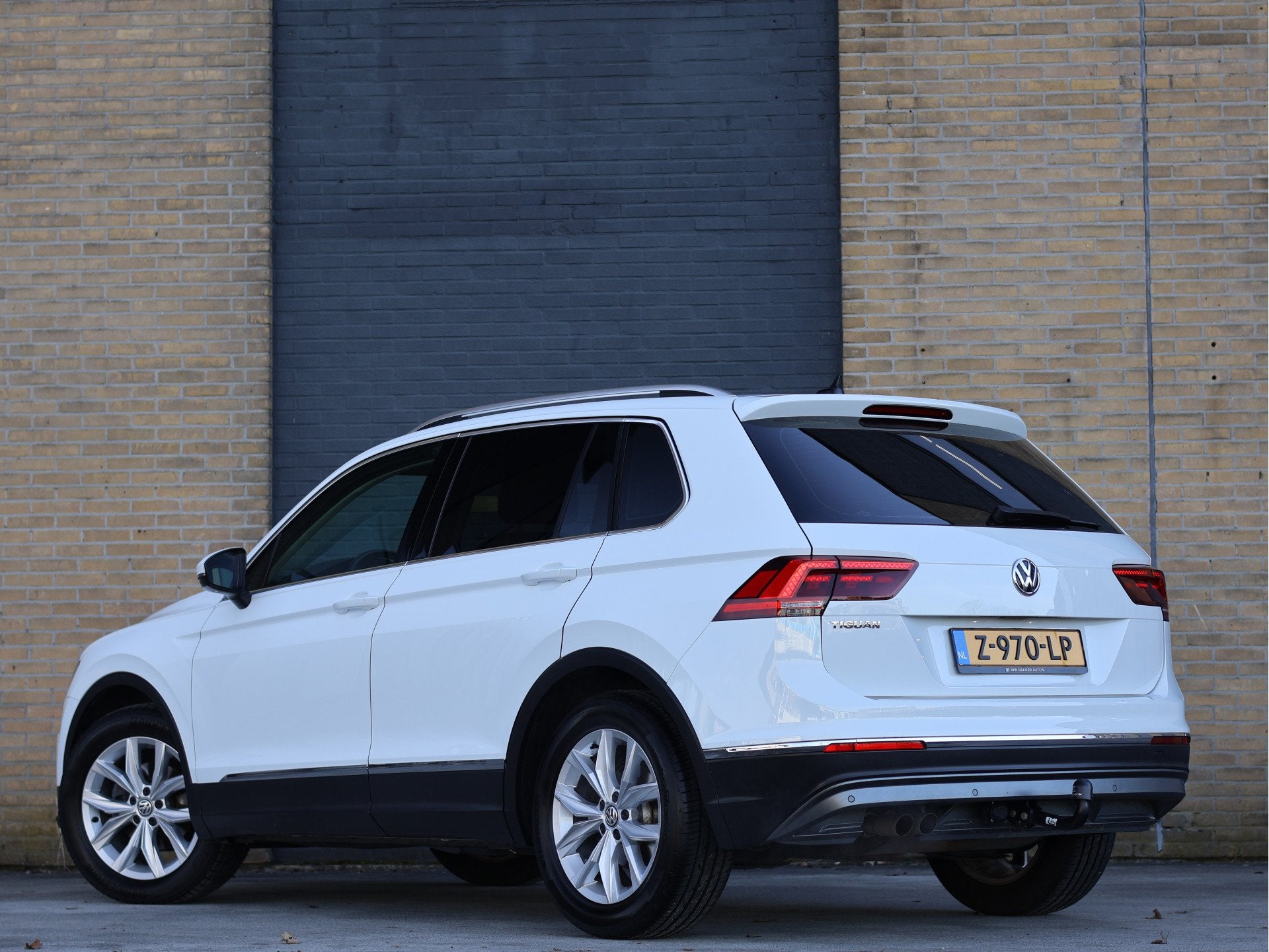 Volkswagen Tiguan 1.5 TSI Highline DSG | LED | ACC | Navi |, Auto's, Adaptive Cruise Control, 150 pk, Wit, SUV of Terreinwagen