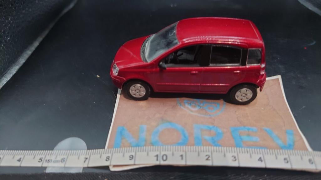 Norev 1:43 Fiat Panda, Ophalen of Verzenden, Zo goed als nieuw, Auto, Norev