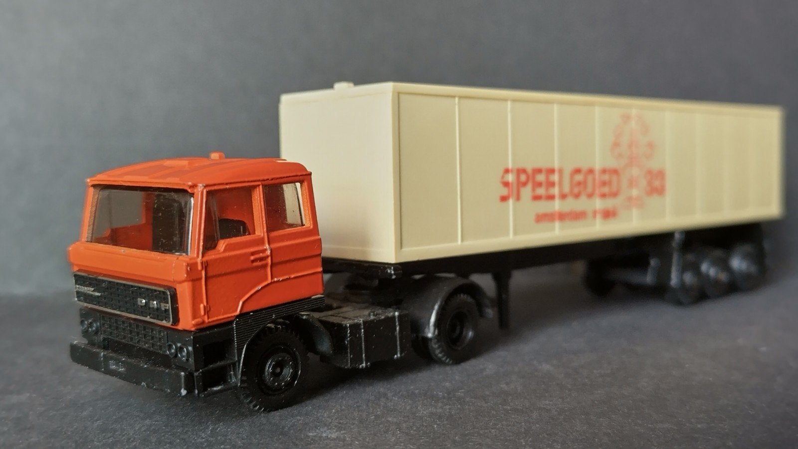 Daf 3300 speelgoed rai 1983 1:87 Efsi Holland Pol, Efsi, Verzenden, ., Zo goed als nieuw