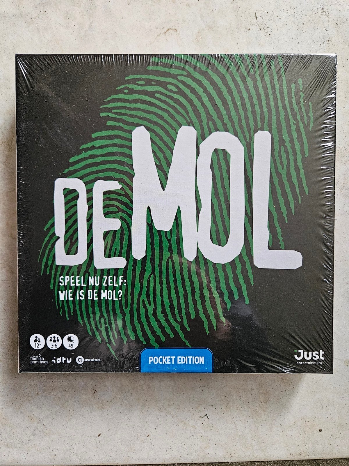 Wie is de Mol? Pocket Editie - Het spannende spel!, Hobby en Vrije tijd, Nieuw, Ophalen of Verzenden, Just Entertainment, Drie of vier spelers