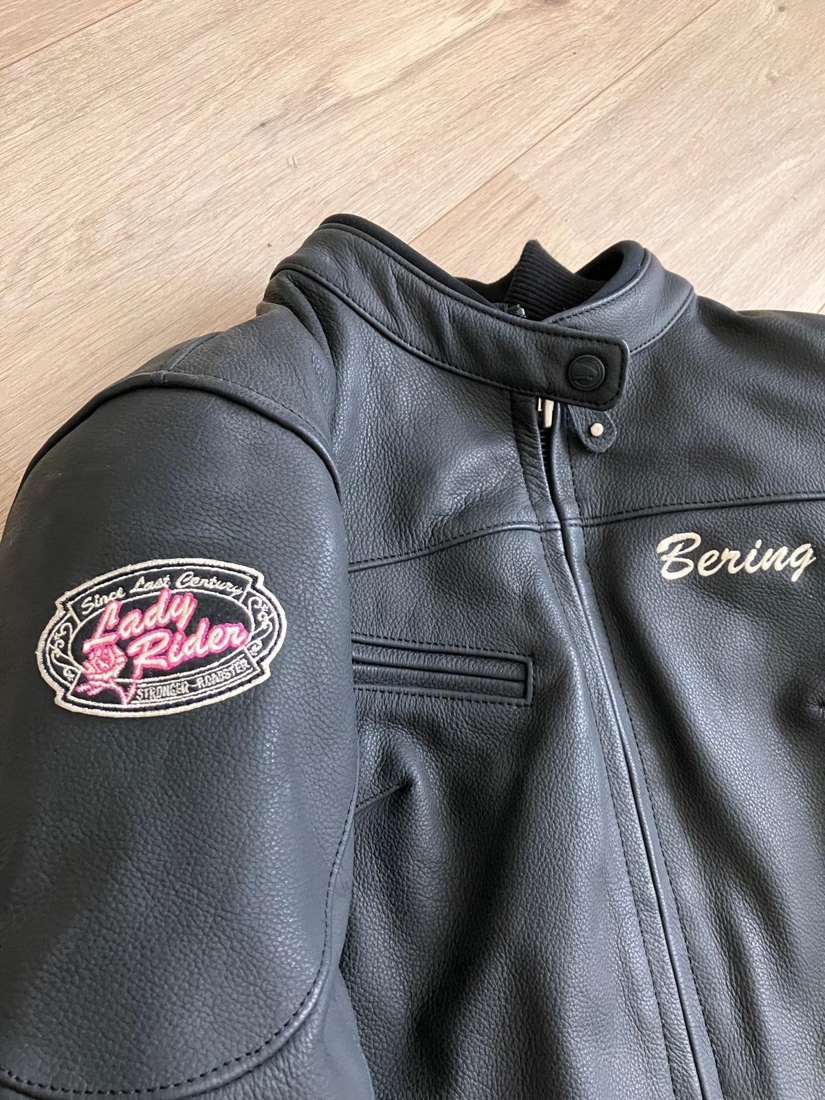 Bering Lady Roadster leren motorjas - Maat T1 (S) zwart, Motoren, Kleding | Motorkleding, Jas | leer, Ophalen of Verzenden, Bering