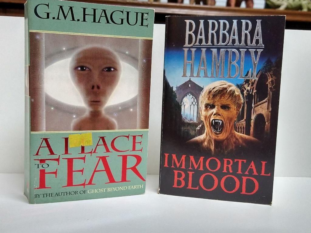 Barbara Hambly - Immortal Blood/G.M. Hague - A Place of Fear, Verzenden, Zo goed als nieuw, B. Hambly / G.M. Hague
