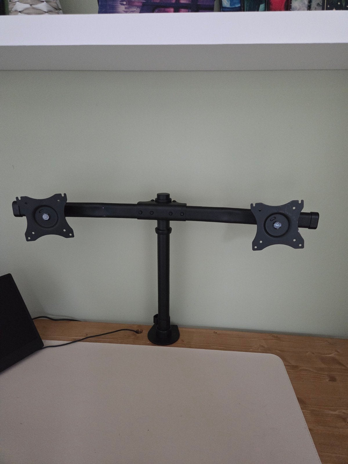 Neomounts monitorarm voor twee schermen, Computers en Software, Monitoren, Gebruikt, 60 Hz of minder, IPS, Onbekend, Ophalen