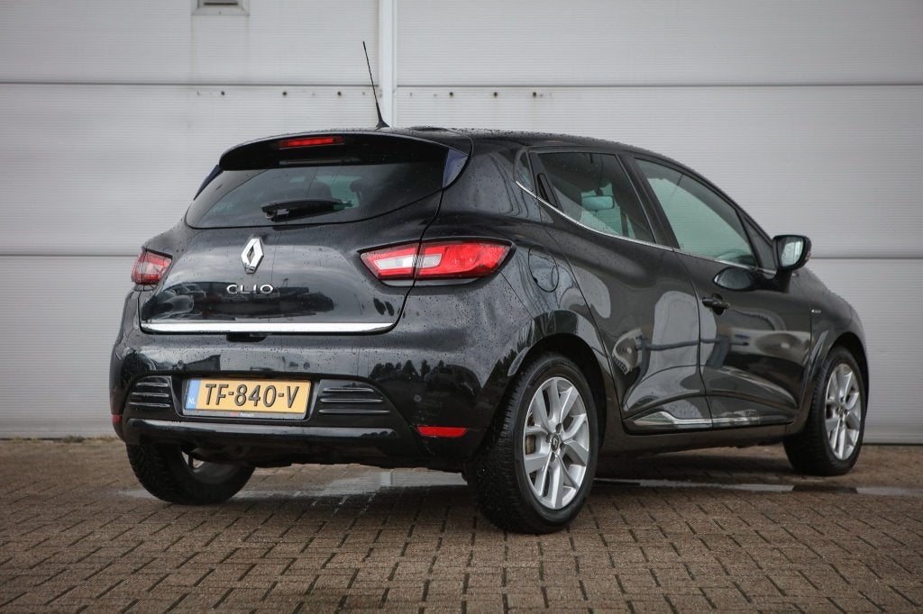 Renault Clio 0.9 TCe Limited (bj 2018), Voorwielaandrijving, 898 cc, Gebruikt, Origineel Nederlands