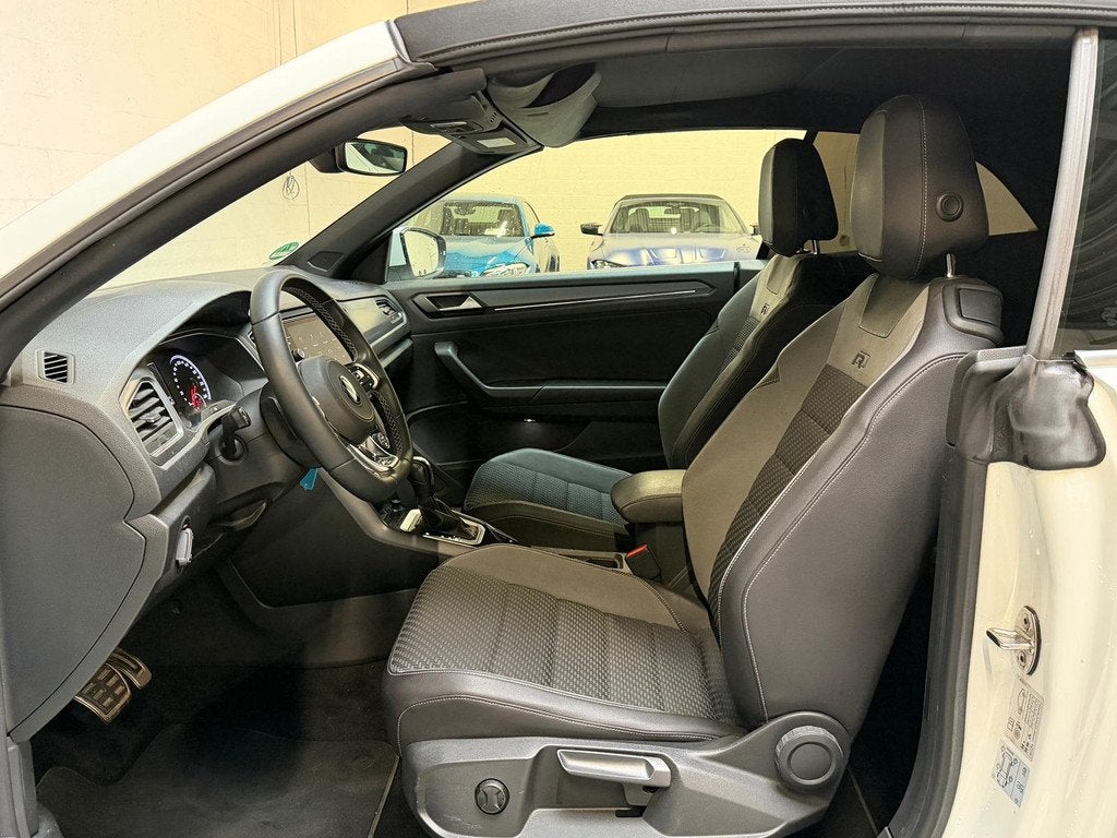 Volkswagen T-Roc Cabrio 1.5 TSI R-Line - AUTOMAAT - NAVIGATI, Euro 6, 4 cilinders, Alcantara, Wit