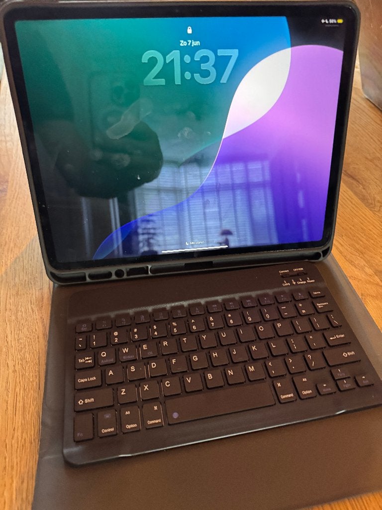 Grote Apple Ipad Air 2025 13 inch, Computers en Software, Apple iPads, 13 inch of meer, Apple iPad Air, Ophalen of Verzenden, Zo goed als nieuw